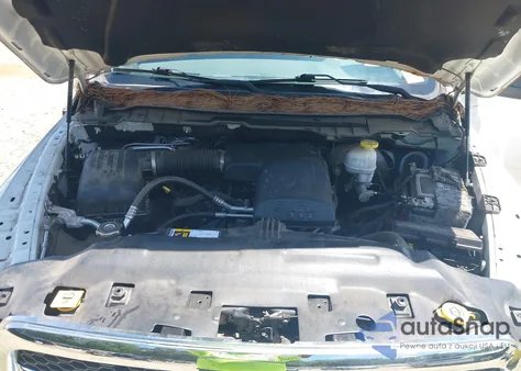 2019 Ram 1500 Classic Tradesman 4X4 5'7 Box z USA, uszkodzony, nr VIN 3C6RR7KGXKG723179